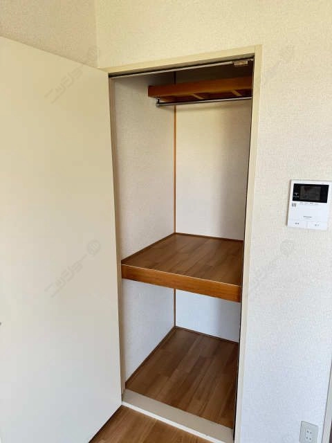 収納　同型参考写真